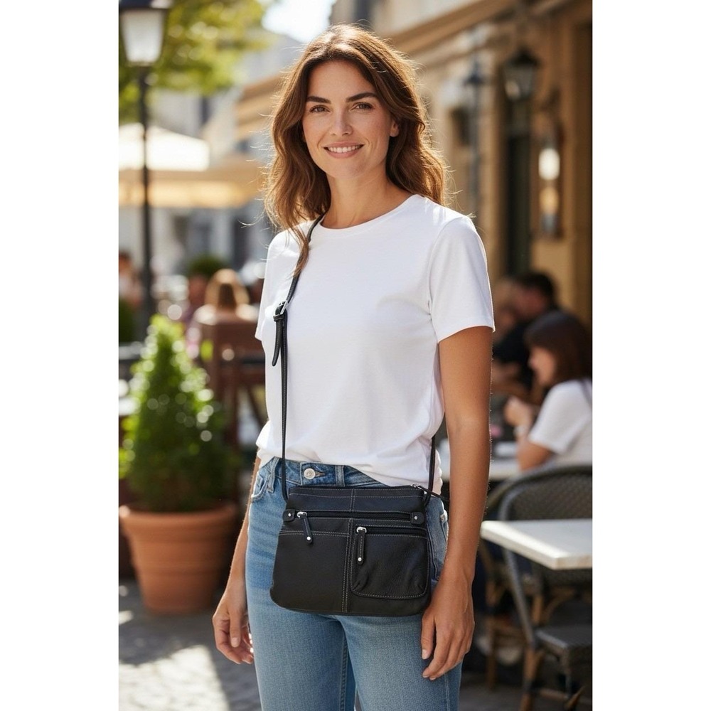 Tignanello Black Leather Zip Closure Crossbody Y2K Multi Pocket Classic Chic